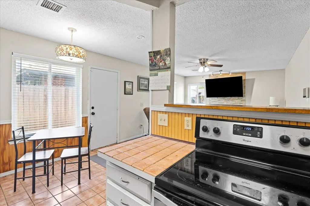 Photo 15 — 12337 Rockgate Drive, Yukon, OK 73099