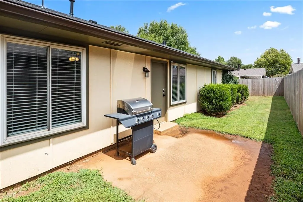 Photo 26 — 12337 Rockgate Drive, Yukon, OK 73099