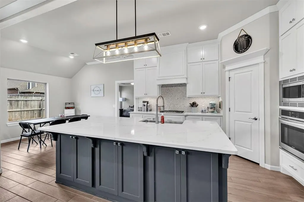 Photo 14 — 3508 Erie Drive, Moore, OK 73160