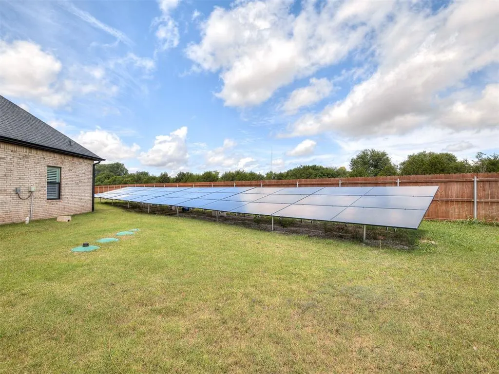 Photo 4 — 1383 S Gabes Court Drive, Mustang, OK 73064