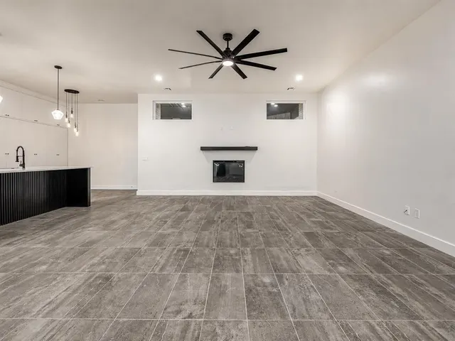 Photo 7 — 1383 S Gabes Court Drive, Mustang, OK 73064