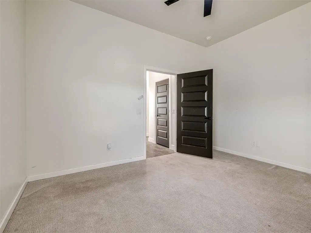 Photo 38 — 1383 S Gabes Court Drive, Mustang, OK 73064
