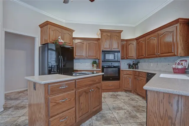 Photo 7 — 2620 NW 152nd Street, Edmond, OK 73013