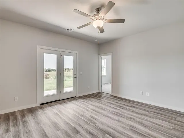Photo 5 — 5661 Grassland Drive, Guthrie, OK 73044