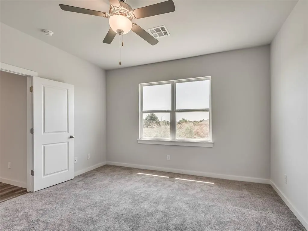 Photo 14 — 5661 Grassland Drive, Guthrie, OK 73044