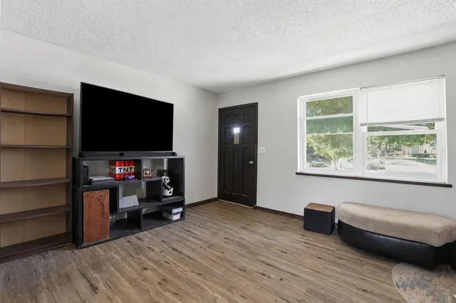 Photo 2 — 2707 County Street 2831 Street, Chickasha, OK 73018