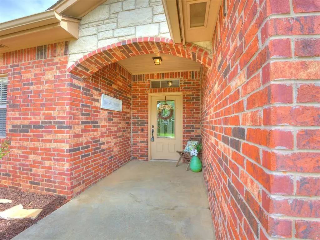 Photo 3 — 3222 E Simmons Road, Edmond, OK 73034