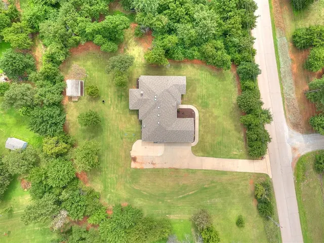 Photo 6 — 3222 E Simmons Road, Edmond, OK 73034