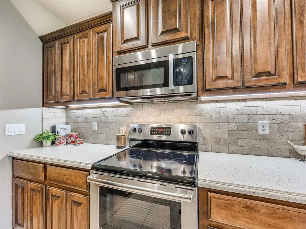 Photo 16 — 3222 E Simmons Road, Edmond, OK 73034