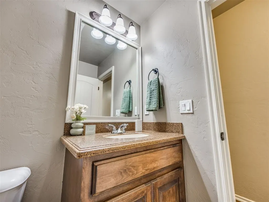 Photo 19 — 3222 E Simmons Road, Edmond, OK 73034