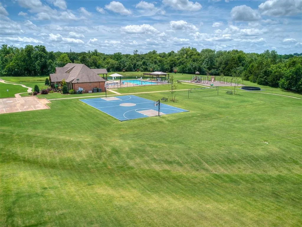 Photo 46 — 3024 Fallbrook Avenue, Edmond, OK 73012