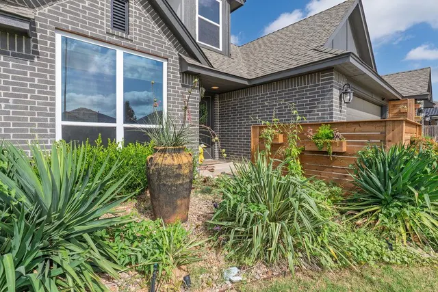 Photo 2 — 2332 Snapper Lane, Oklahoma City, OK 73130
