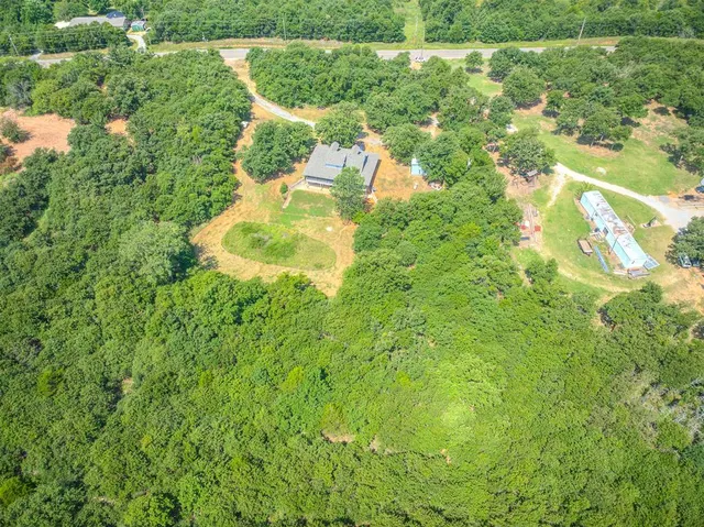 Photo 7 — 9424 S Triple X Road, Choctaw, OK 73020