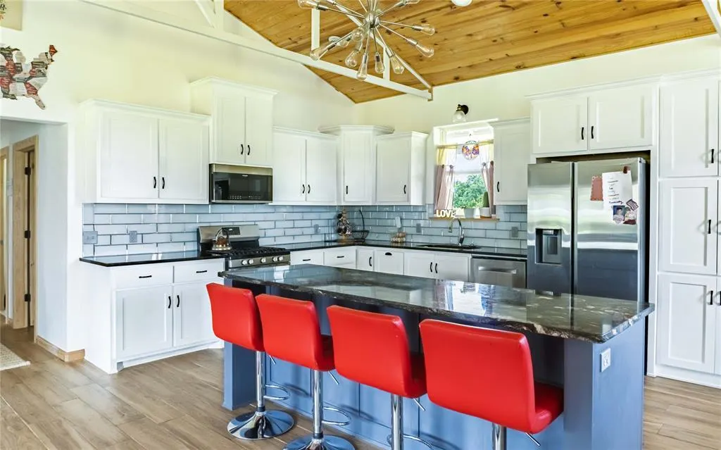 Photo 8 — 5021 Red Hill Road, Newalla, OK 74857