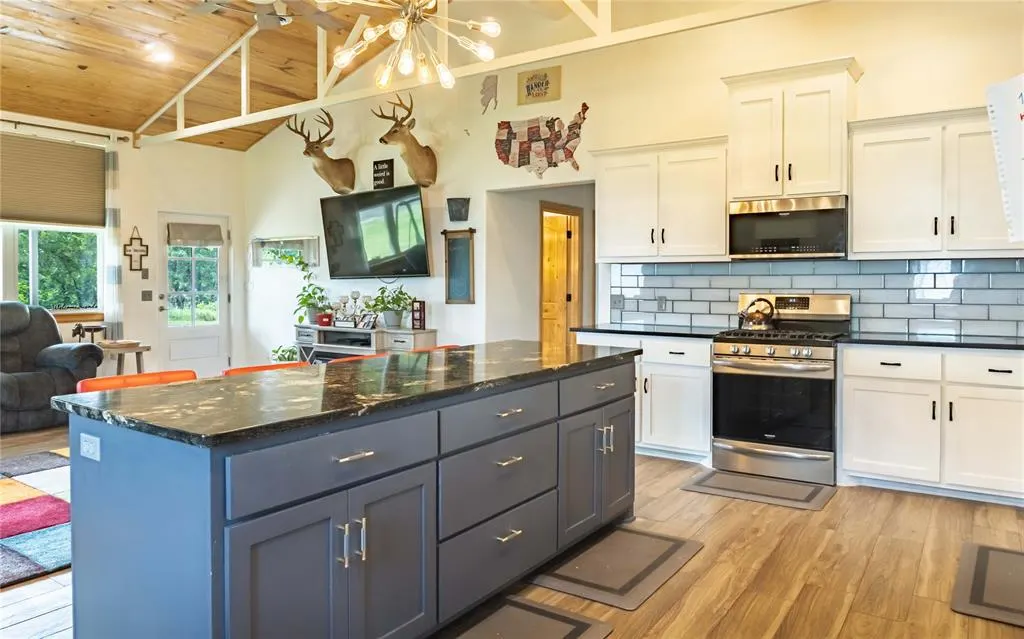 Photo 9 — 5021 Red Hill Road, Newalla, OK 74857