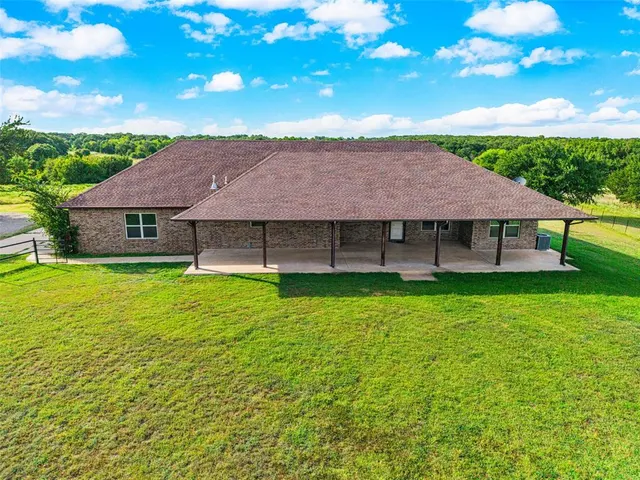 Photo 4 — 2080 County Road 1430, Alex, OK 73002