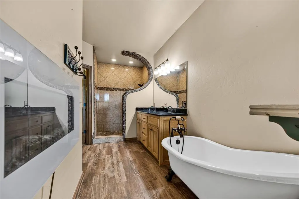 Photo 26 — 2080 County Road 1430, Alex, OK 73002