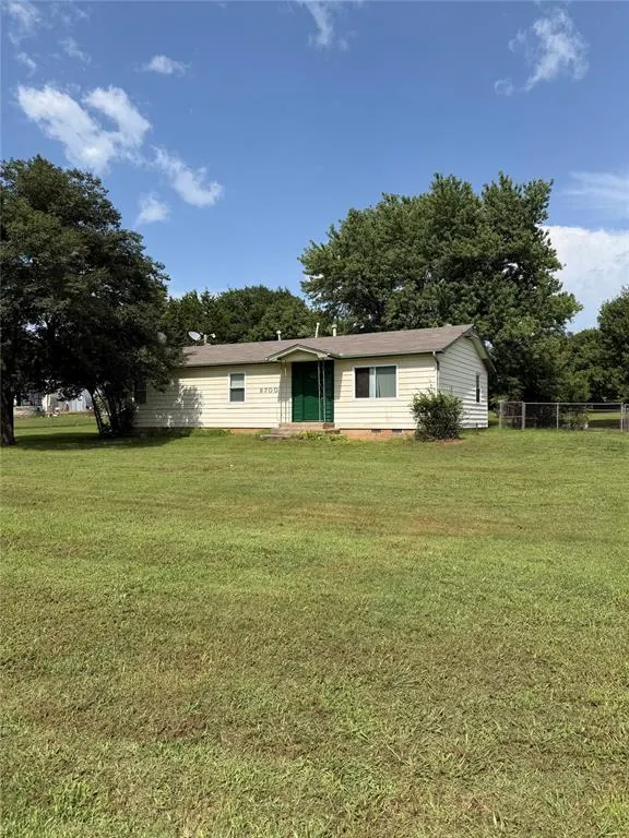 Front exterior — 8700 S Westminster Road, Oklahoma City, OK 73150