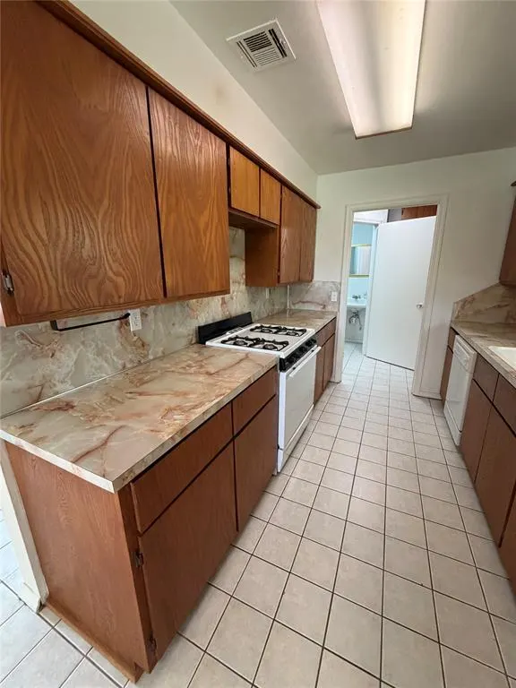 Photo 9 — 8700 S Westminster Road, Oklahoma City, OK 73150