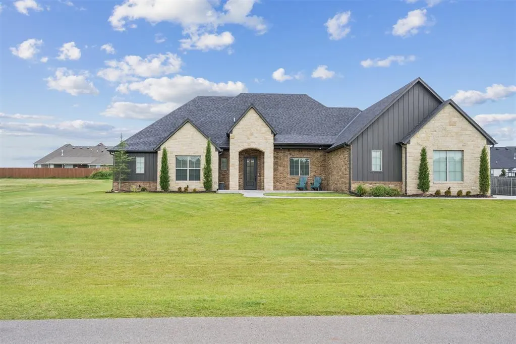 Front exterior — 1105 Dorsi Way, Newcastle, OK 73065