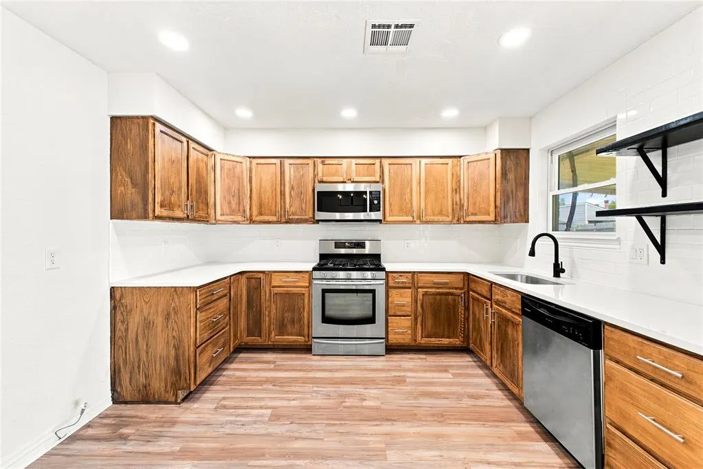 Photo 10 — 8029 NW 89th Street, Oklahoma City, OK 73132