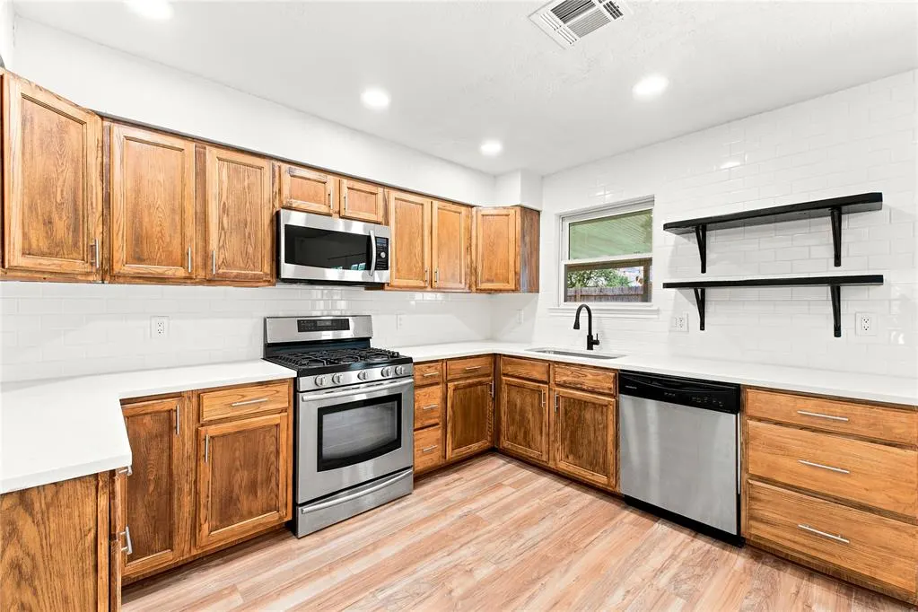 Photo 13 — 8029 NW 89th Street, Oklahoma City, OK 73132
