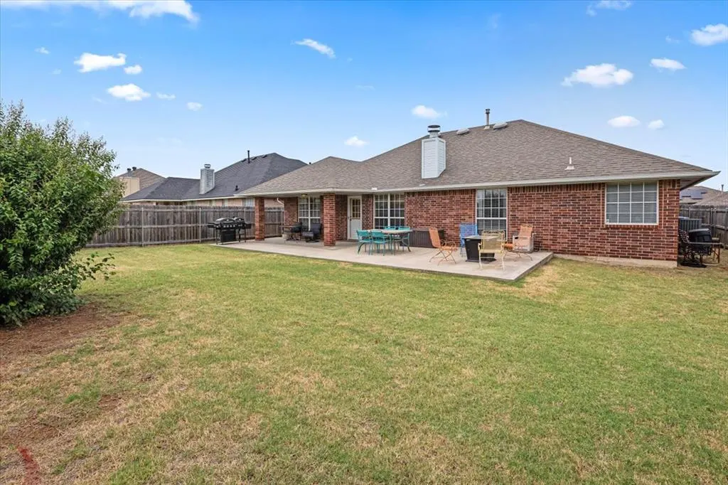 Photo 28 — 10308 Aberdeen Drive, Yukon, OK 73099