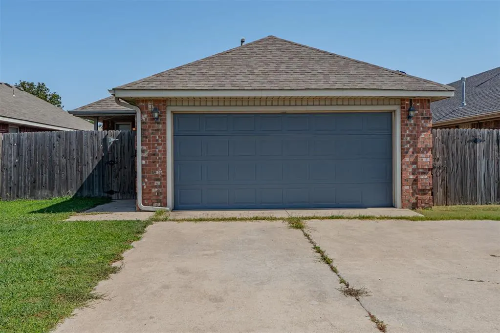 Front exterior — 4516 SE 80th Street, Oklahoma City, OK 73135