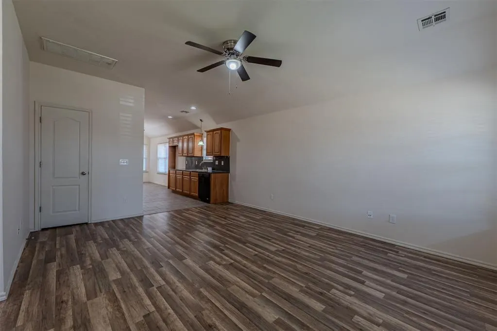 Photo 6 — 4516 SE 80th Street, Oklahoma City, OK 73135