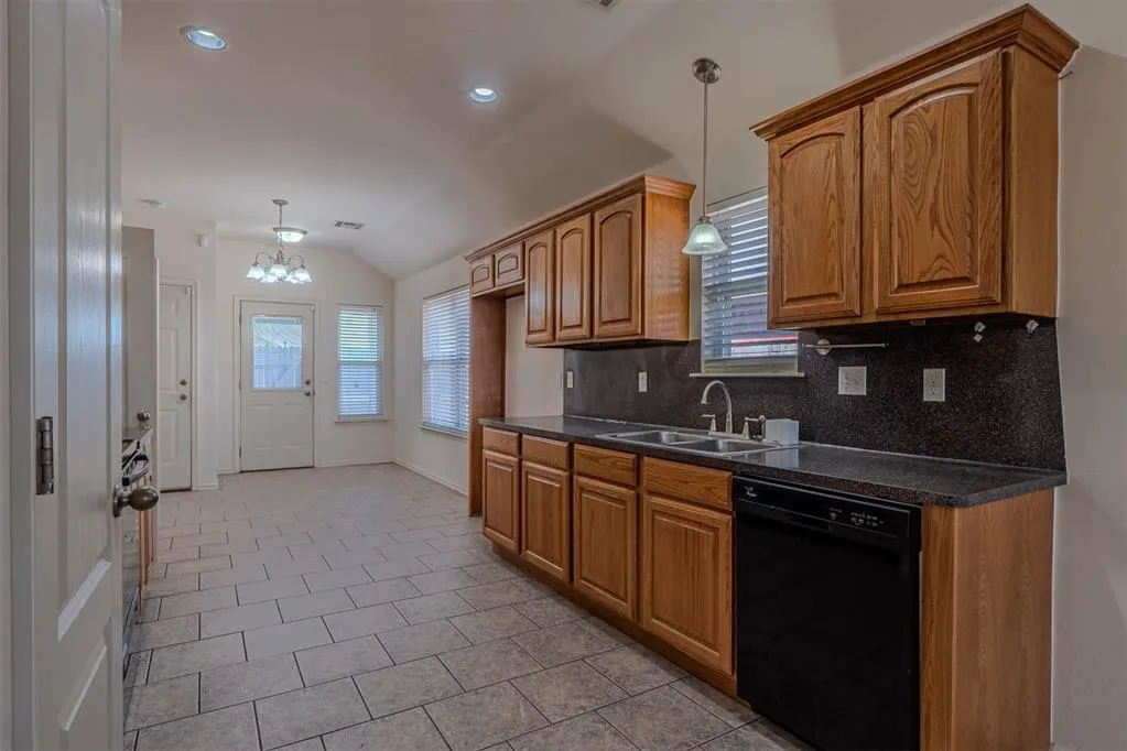 Photo 8 — 4516 SE 80th Street, Oklahoma City, OK 73135