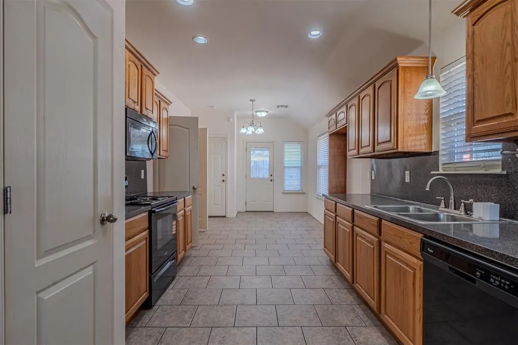 Photo 10 — 4516 SE 80th Street, Oklahoma City, OK 73135
