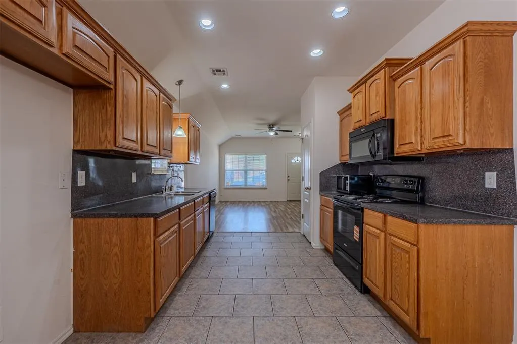 Photo 11 — 4516 SE 80th Street, Oklahoma City, OK 73135