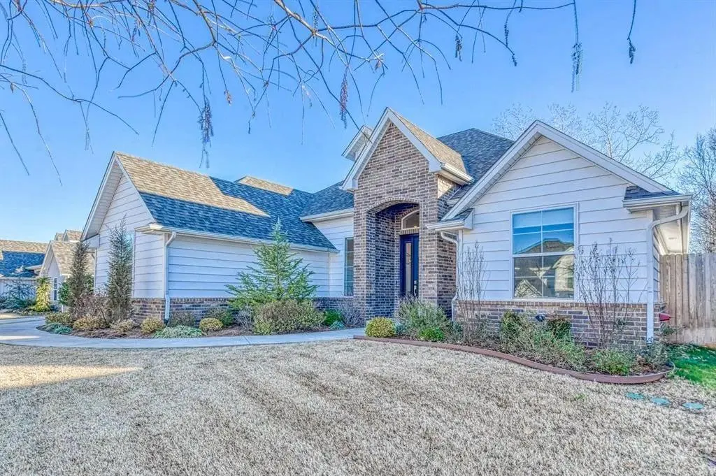 Photo 2 — 3313 Quidnet Road, Norman, OK 73071