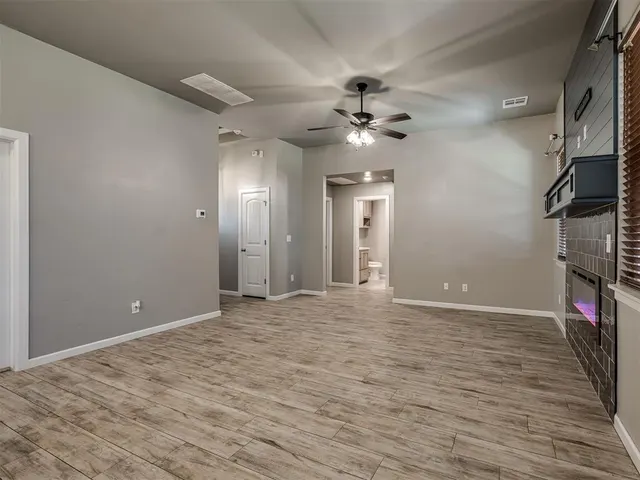 Photo 6 — 4300 N Westway Avenue, Oklahoma City, OK 73179