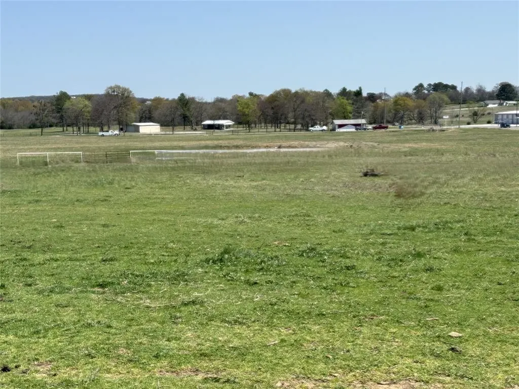 Photo 4 — 466774 E 1070 Road, Sallisaw, OK 74955