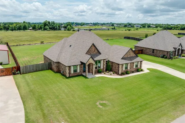 Photo 2 — 3238 NW 22nd Place, Newcastle, OK 73065