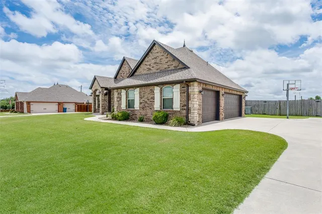Photo 4 — 3238 NW 22nd Place, Newcastle, OK 73065