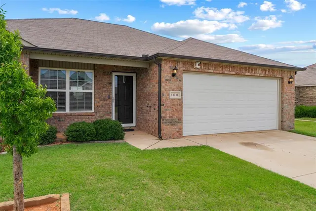 Photo 3 — 13236 Bridgewater Drive, Piedmont, OK 73078