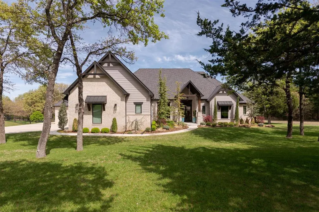 Front exterior — 6517 Mystic Valley Drive, Edmond, OK 73034
