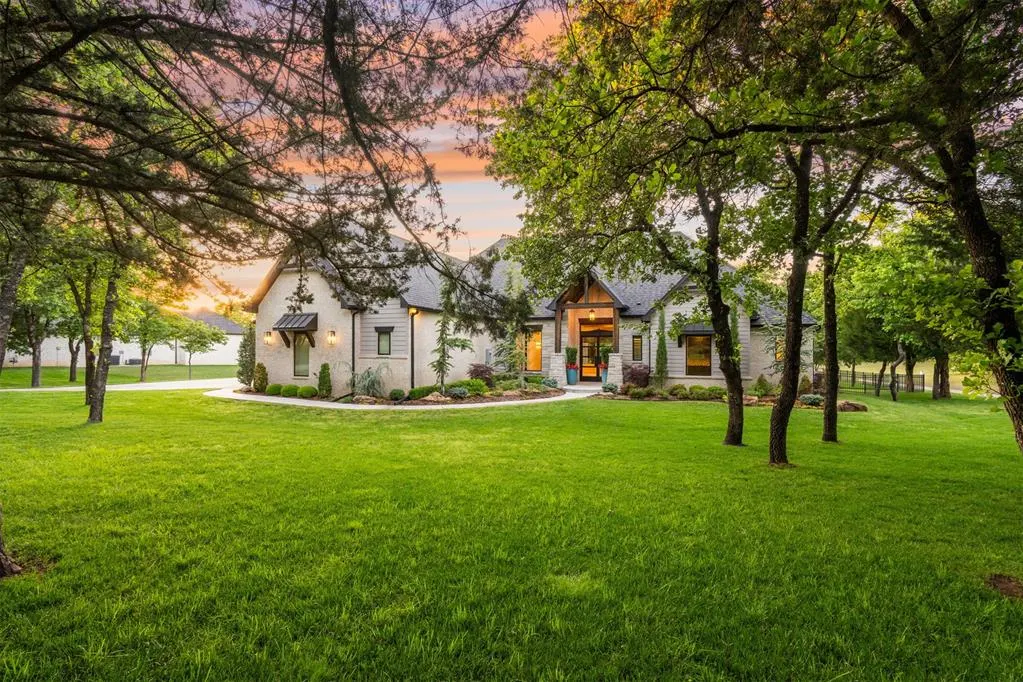 Photo 2 — 6517 Mystic Valley Drive, Edmond, OK 73034