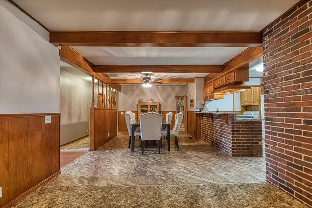 Photo 6 — 1500 Redstone Drive, Clinton, OK 73601