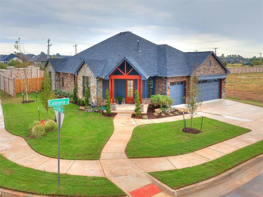 Photo 2 — 16100 Catalonia Place, Oklahoma City, OK 73170