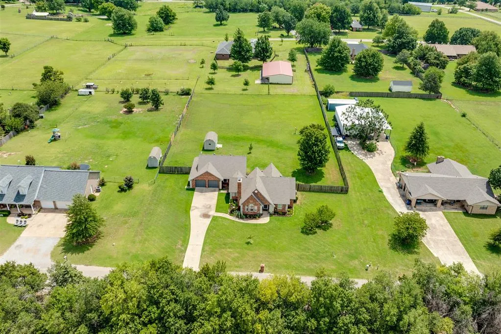 Photo 12 — 4100 S Bluebird Street, El Reno, OK 73036