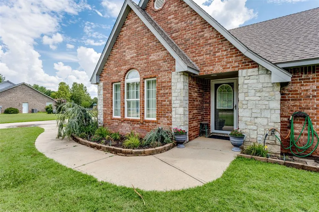 Photo 15 — 4100 S Bluebird Street, El Reno, OK 73036