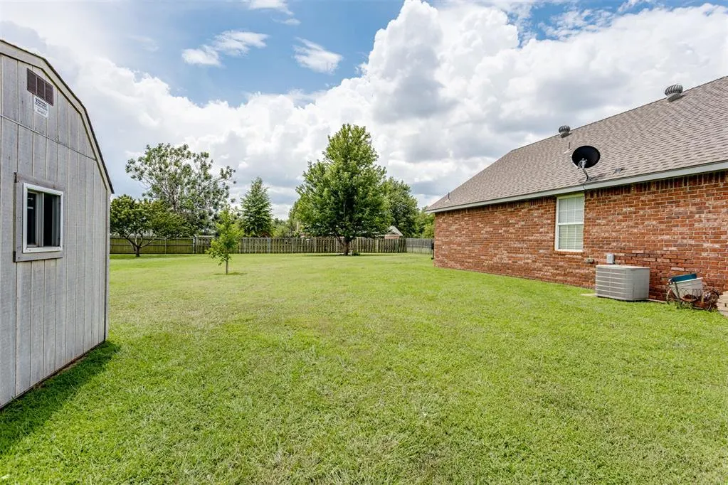 Photo 41 — 4100 S Bluebird Street, El Reno, OK 73036