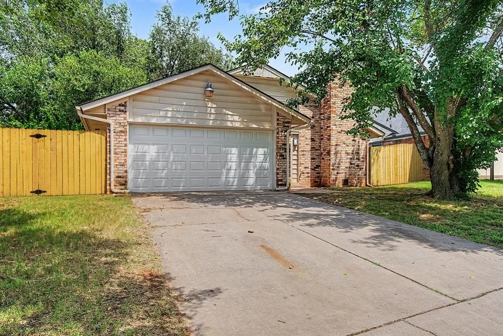 Photo 3 — 5204 Coble Street, Oklahoma City, OK 73135