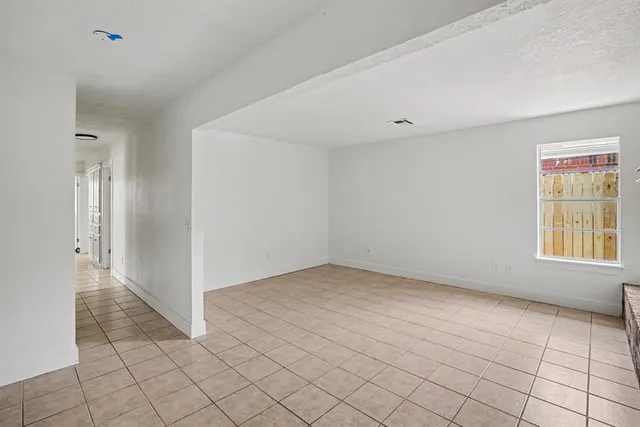 Photo 7 — 5204 Coble Street, Oklahoma City, OK 73135