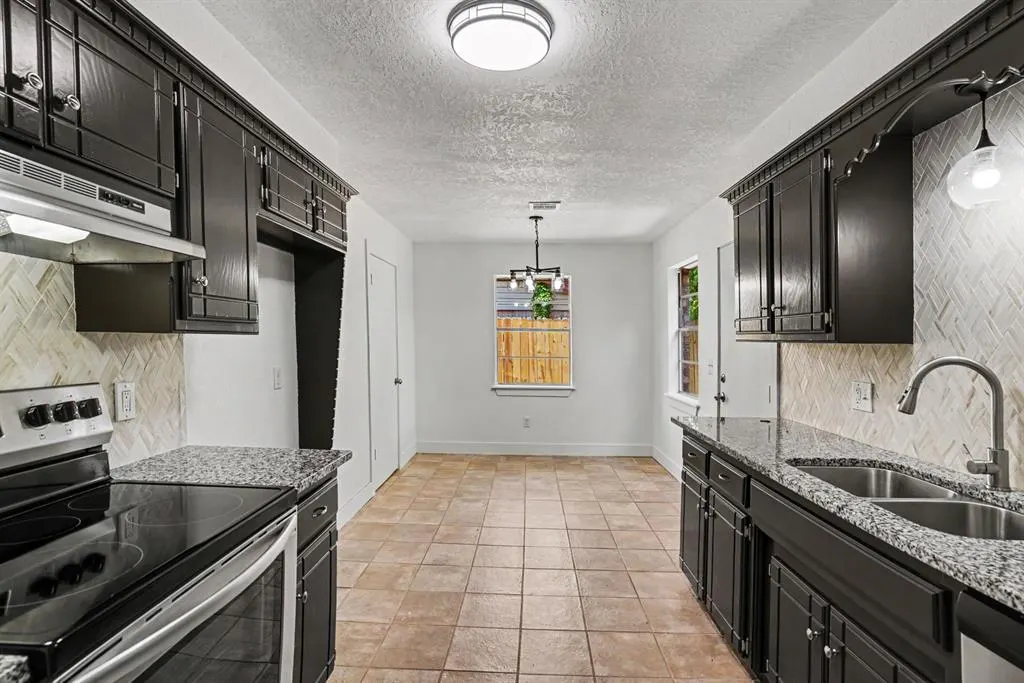 Photo 9 — 5204 Coble Street, Oklahoma City, OK 73135