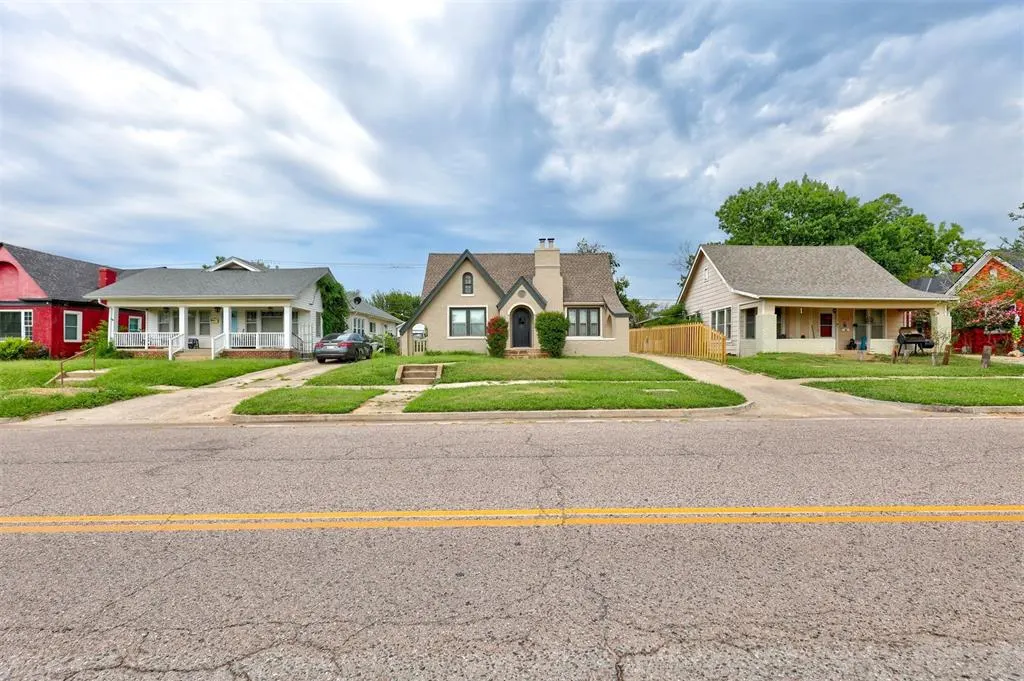 Photo 6 — 1608 N Broadway Avenue, Shawnee, OK 74804