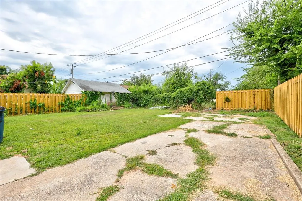 Photo 42 — 1608 N Broadway Avenue, Shawnee, OK 74804